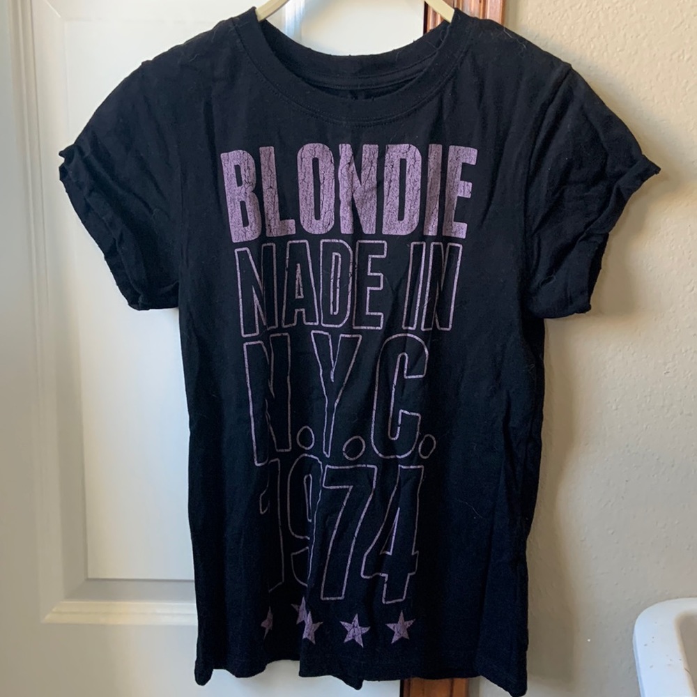 Graphic t shirt